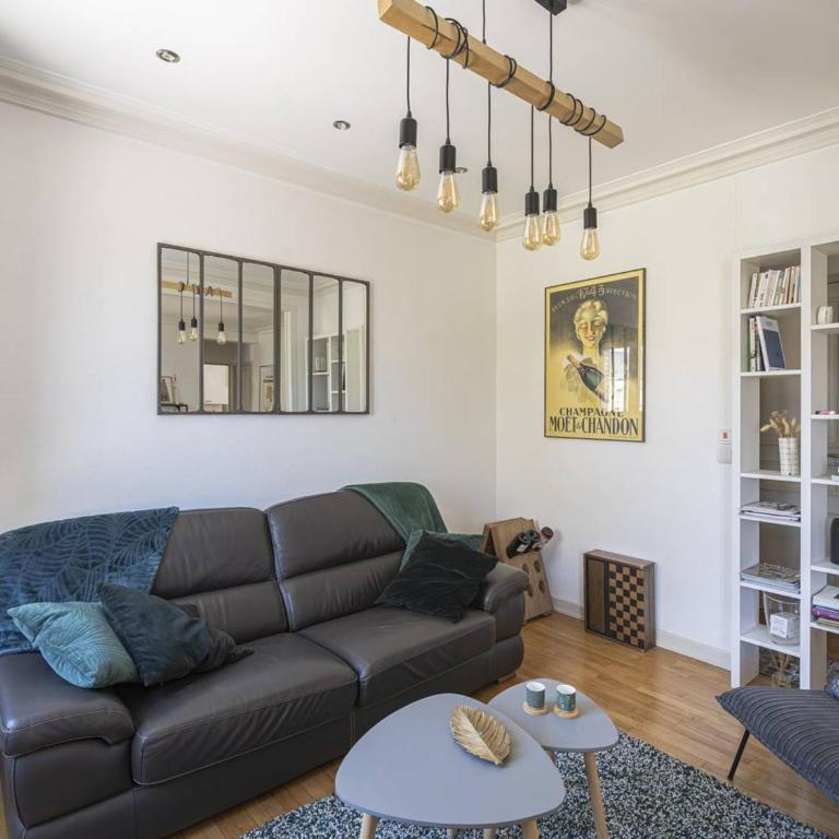 Duplex Élégant au Cœur de Reims - 2 Chambres - FR-1-870-15 - Apartment - 15