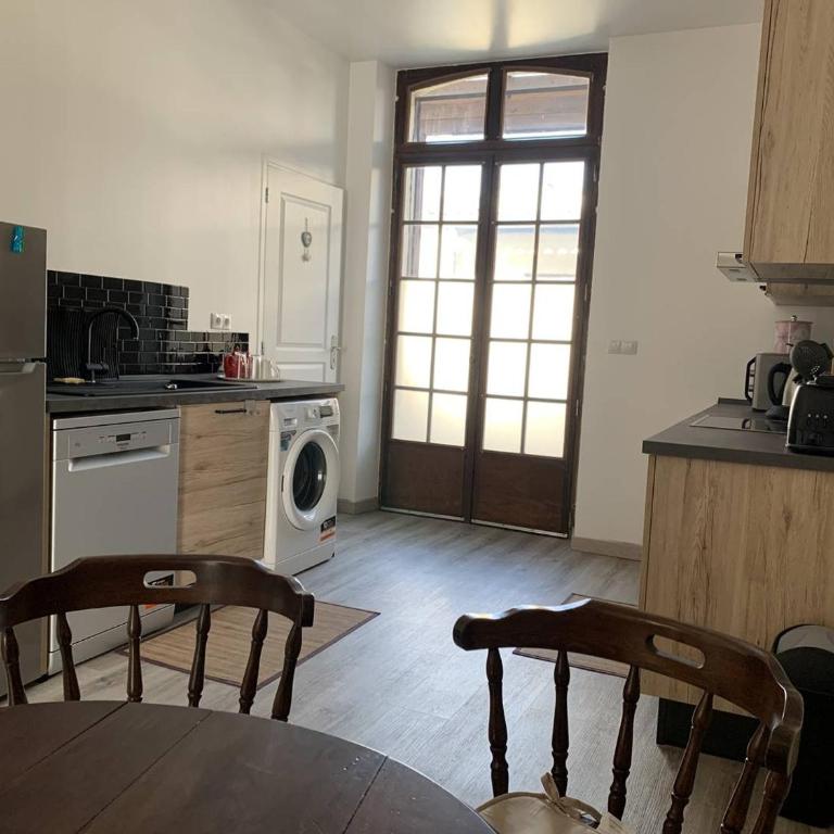 Location Conviviale à Reims avec Parking et Terrasse privée - FR-1-870-19 - Appartamento - 7