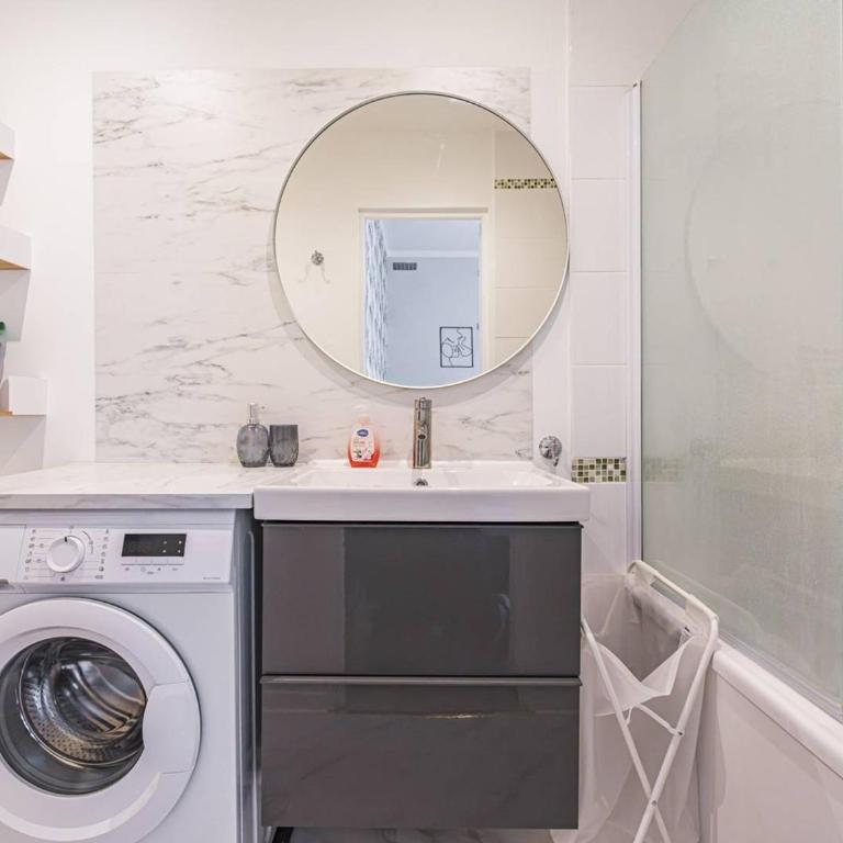Appartement Chic à Reims, Wi-Fi Gratuit - FR-1-870-22 - Apartment - 21