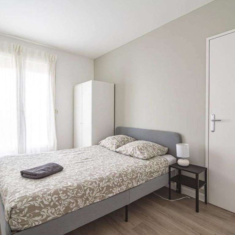 Appartement Lumineux avec WiFi au Cœur de Reims - FR-1-870-25 - Appartamento - 21
