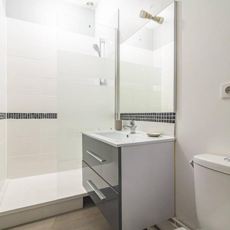 Appartement Chic à Reims, Confort & Élégance - FR-1-870-28 - Apartamento - 6