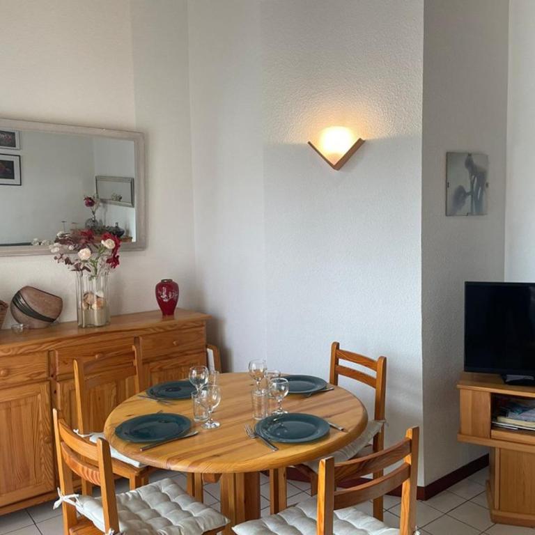 Appartement calme proche centre-ville - 4 pers. - FR-1-413-266 - Apartment - 4