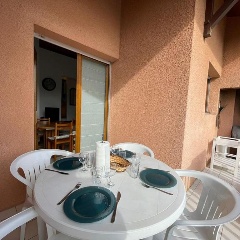 Appartement calme proche centre-ville - 4 pers. - FR-1-413-266 - Apartment - 8