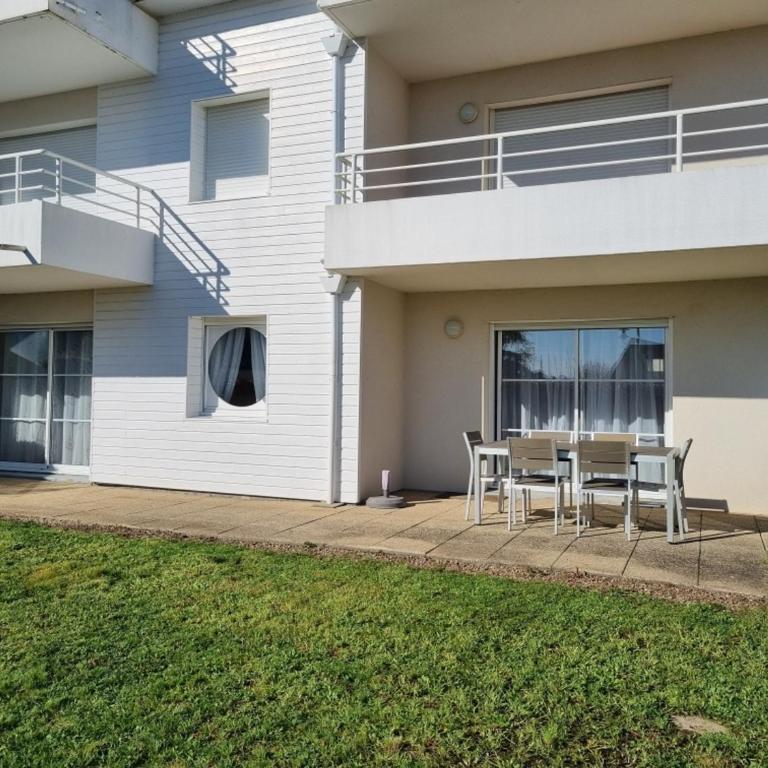 Appartement T3 rez-de-jardin, proche port Crouesty, wifi, parking - FR-1-775-39 - Appartement - 18