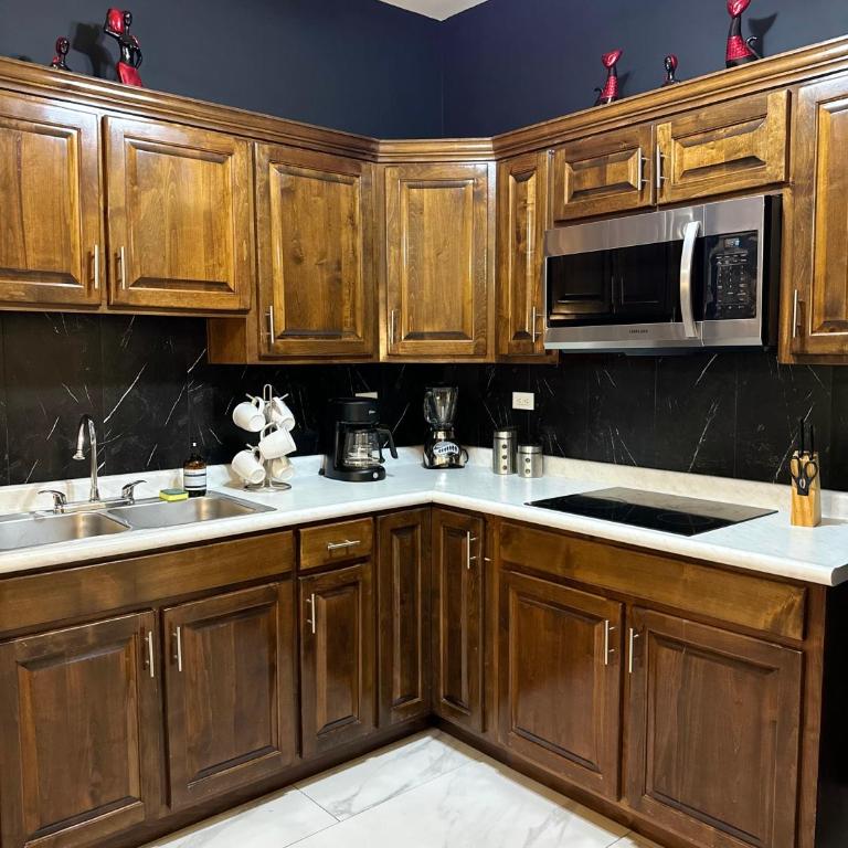 Ancla Suites - Two-Bedroom Deluxe Apartment - 11