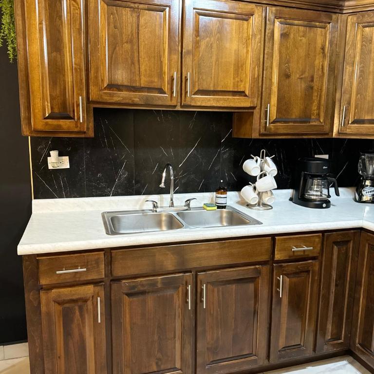 Ancla Suites - Two-Bedroom Deluxe Apartment - 12