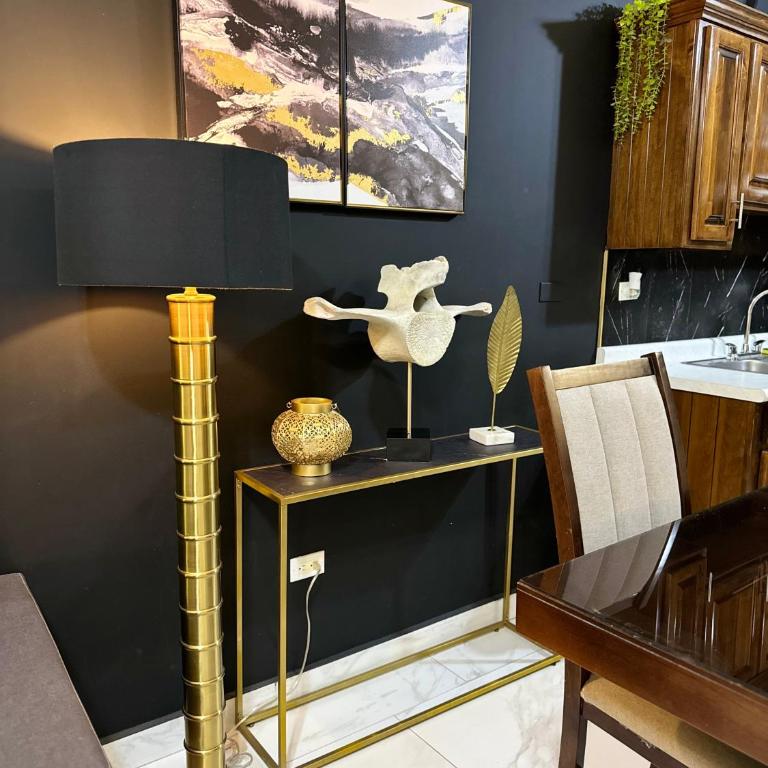 Ancla Suites - Two-Bedroom Deluxe Apartment - 13