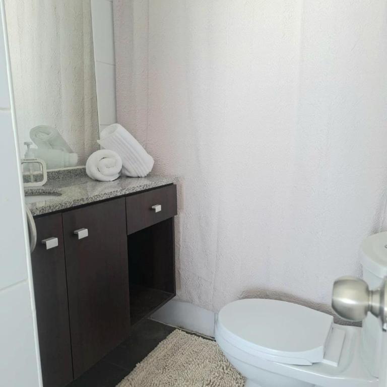 Primera línea frente al mar, wifi y estacionamiento - Two-Bedroom Apartment - 8