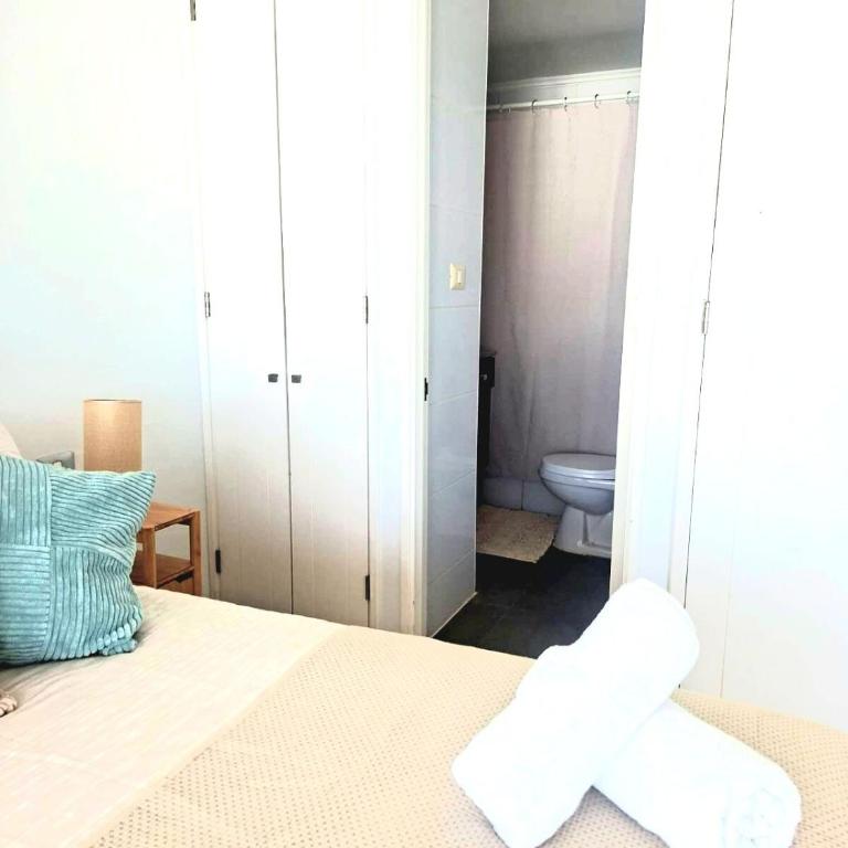 Primera línea frente al mar, wifi y estacionamiento - Two-Bedroom Apartment - 13