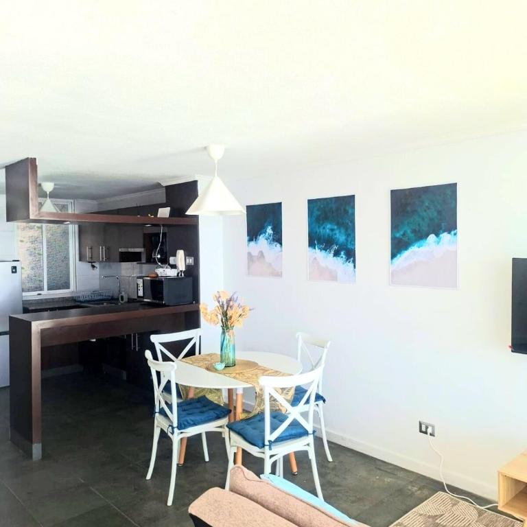 Primera línea frente al mar, wifi y estacionamiento - Two-Bedroom Apartment - 23