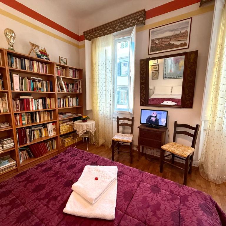 BB Tre Gigli Firenze stazione, via Palazzuolo 55 - Camera Matrimoniale con Bagno Privato - 17