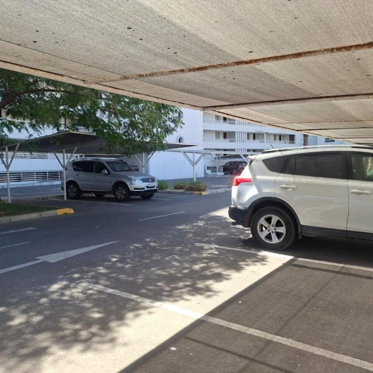 Primera línea frente al mar, wifi y estacionamiento - Two-Bedroom Apartment - 8