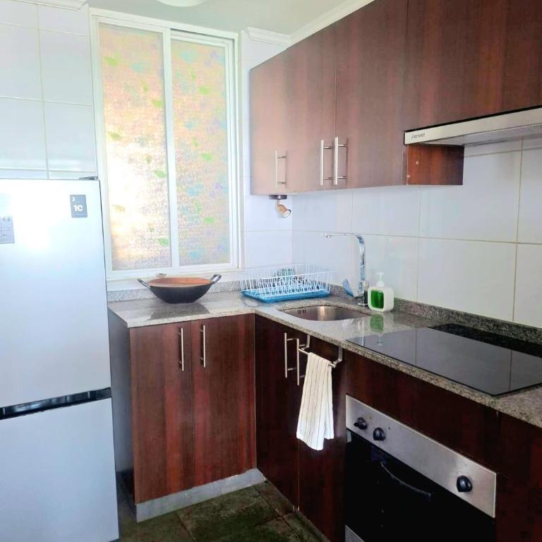 Primera línea frente al mar, wifi y estacionamiento - Two-Bedroom Apartment - 11