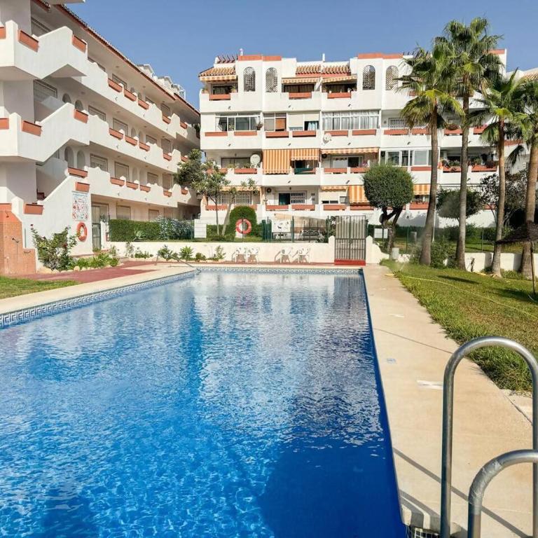 Torremolinos: Quiet 1bedroom with pool & sea views - Apartamento de 1 dormitorio - 12