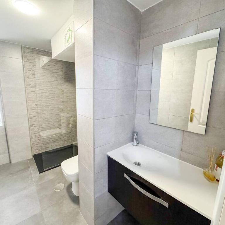 Torremolinos: Quiet 1bedroom with pool & sea views - Apartamento de 1 dormitorio - 23