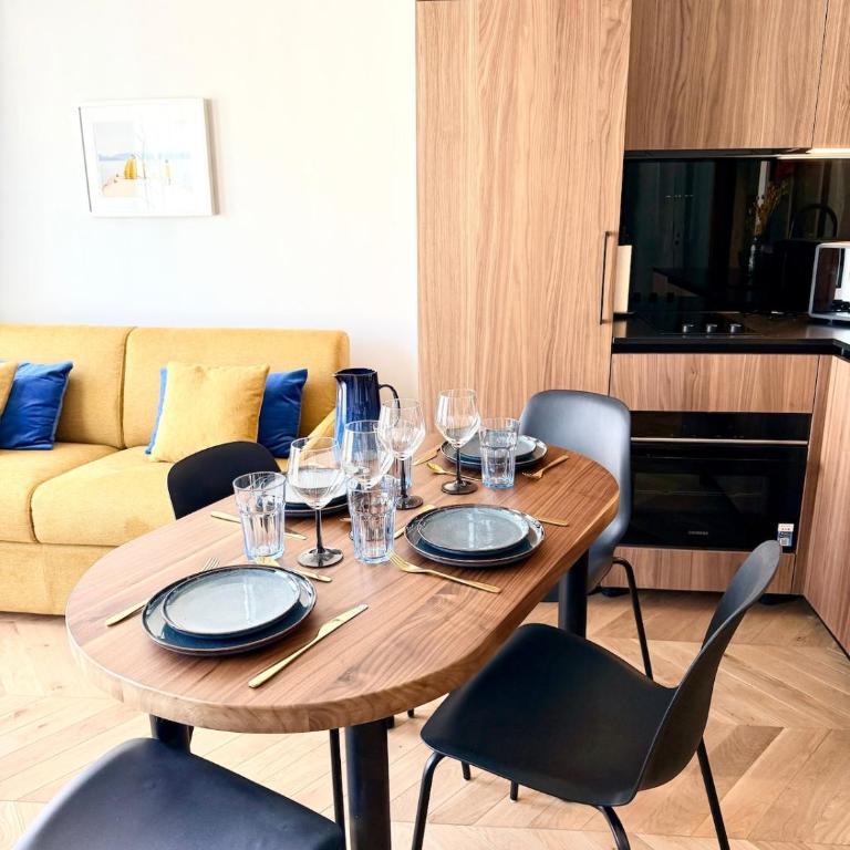 Luxury Apartment - Heart of Le Marais with balcony - Superior Apartment with Balcony - 4