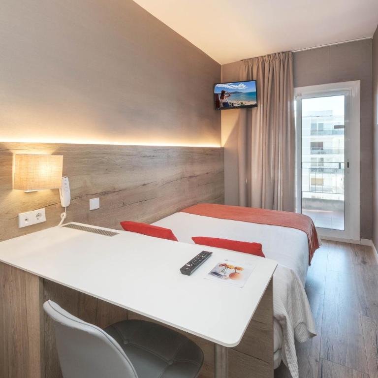 Hotel Montecarlo Spa & Wellness - Habitación Individual Económica con vistas laterales al mar y acceso al spa (2 adultos) - 1