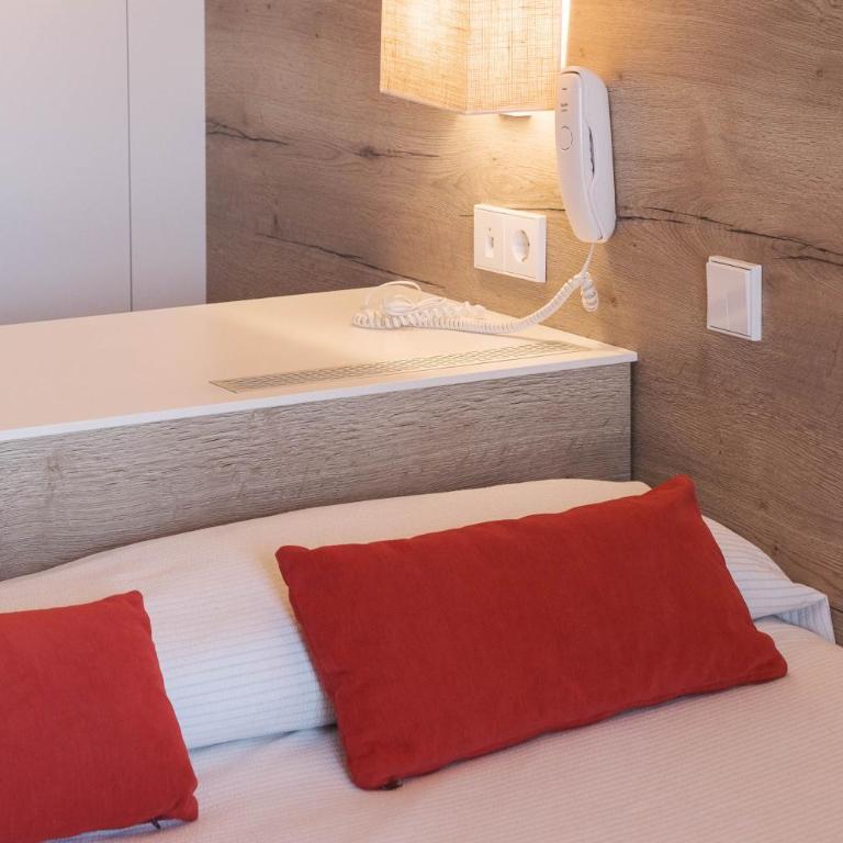 Hotel Montecarlo Spa & Wellness - Habitación Individual Económica con vistas laterales al mar y acceso al spa (2 adultos) - 4