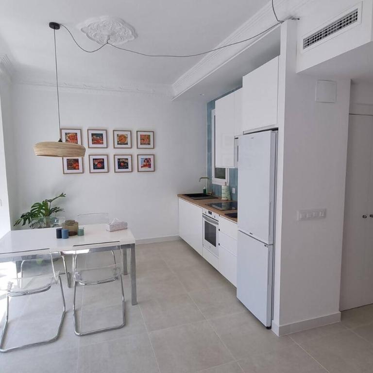 Romantic Apartment in Cabanyal by Virkin Suites - Apartamento de 1 dormitorio - 2