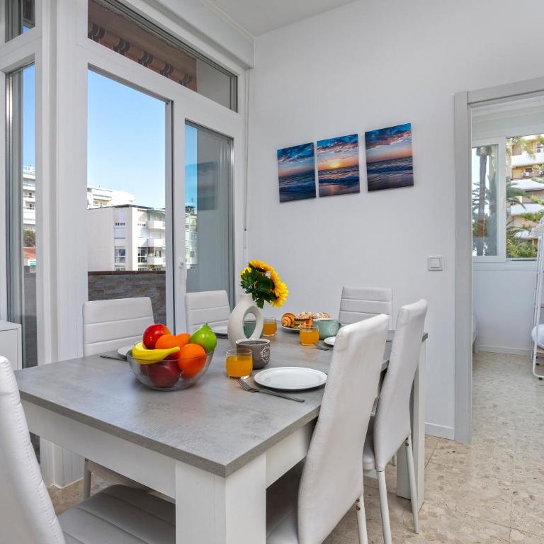 Sunstay Cosy Flat II Carlota Beach Torremolinos - Two-Bedroom Apartment - 11