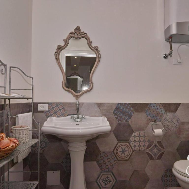 Romantic Benaco Apartments and Room - Camera Matrimoniale Deluxe - 7