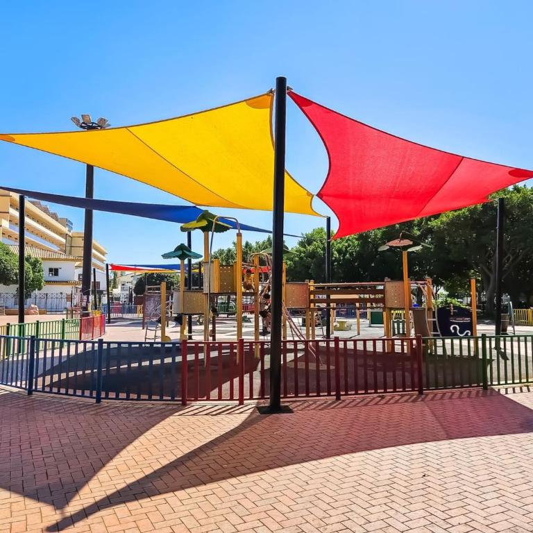 3 bed penthouse apt La Cala close to beach - Apartamento de 3 dormitorios - Planta Alta - 28