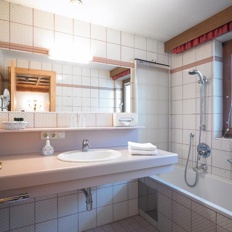 Hotel Grieshof - Standard Doppelzimmer - 5