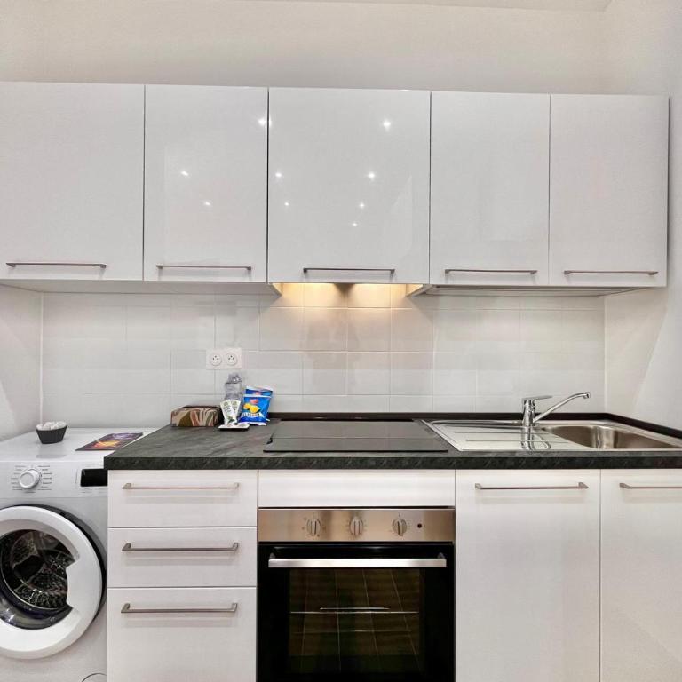 Comfortable 1-Bedroom Central Menton - Appartement - 9