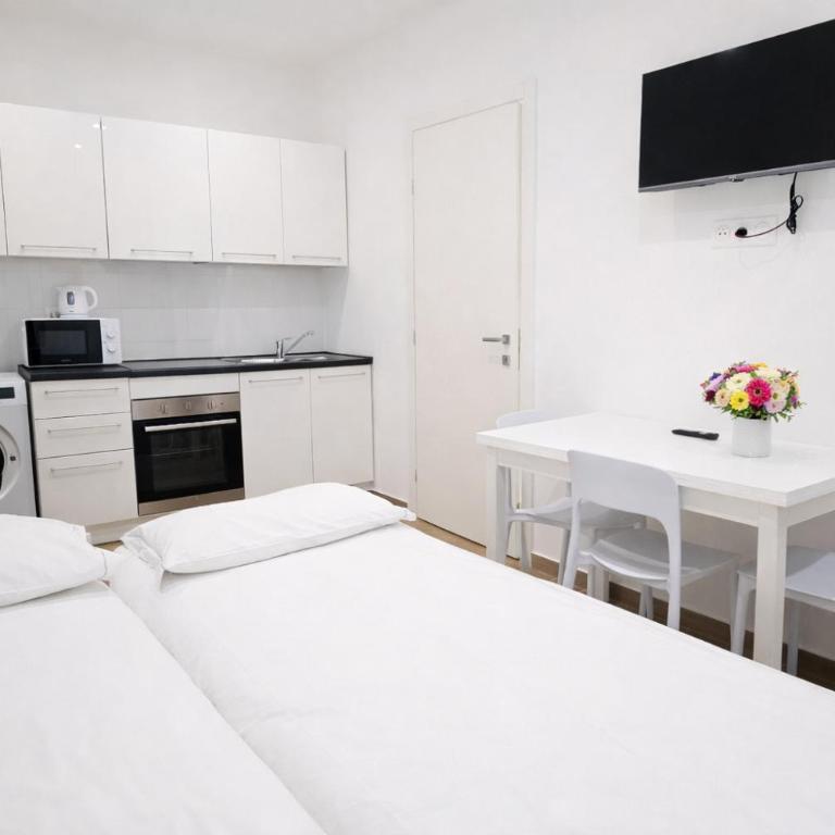 Comfortable 1-Bedroom Central Menton - Appartement - 5