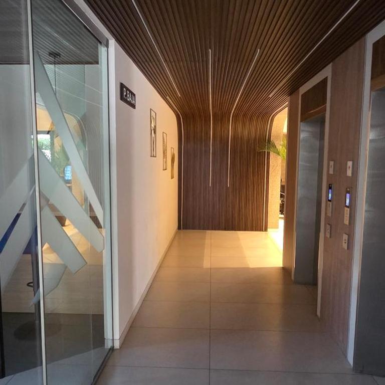 Apartamentos de lujo HS TOWERS - One-Bedroom Apartment - 50