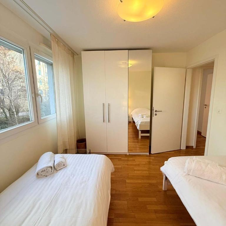 178 Good location spacious and free parking included - Apartment - 15