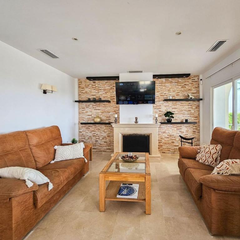 5 bed villa with pool in Cerros de Aguila - Villa con piscina privada - 13