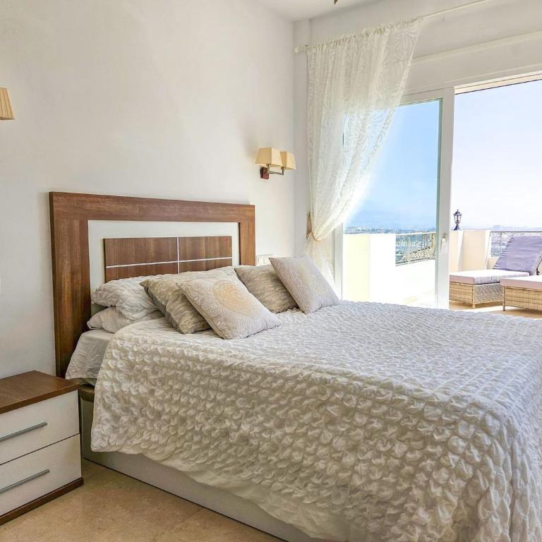 5 bed villa with pool in Cerros de Aguila - Villa con piscina privada - 44