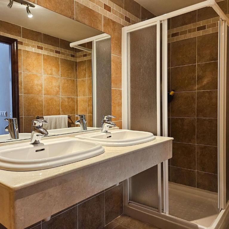 5 bed villa with pool in Cerros de Aguila - Villa con piscina privada - 47