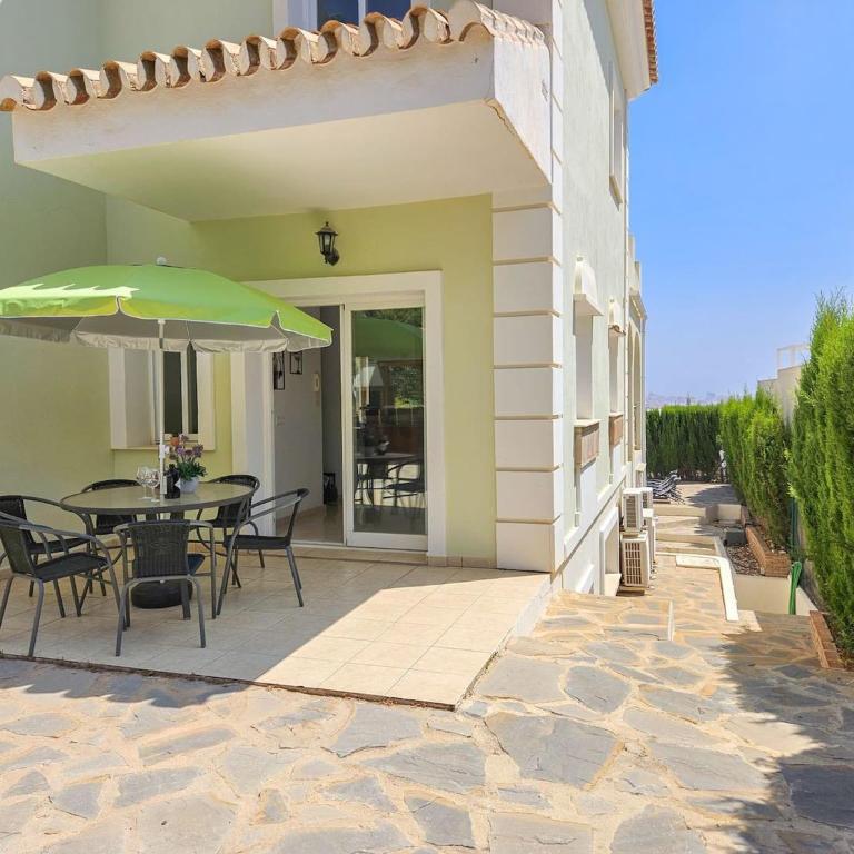 5 bed villa with pool in Cerros de Aguila - Villa con piscina privada - 57