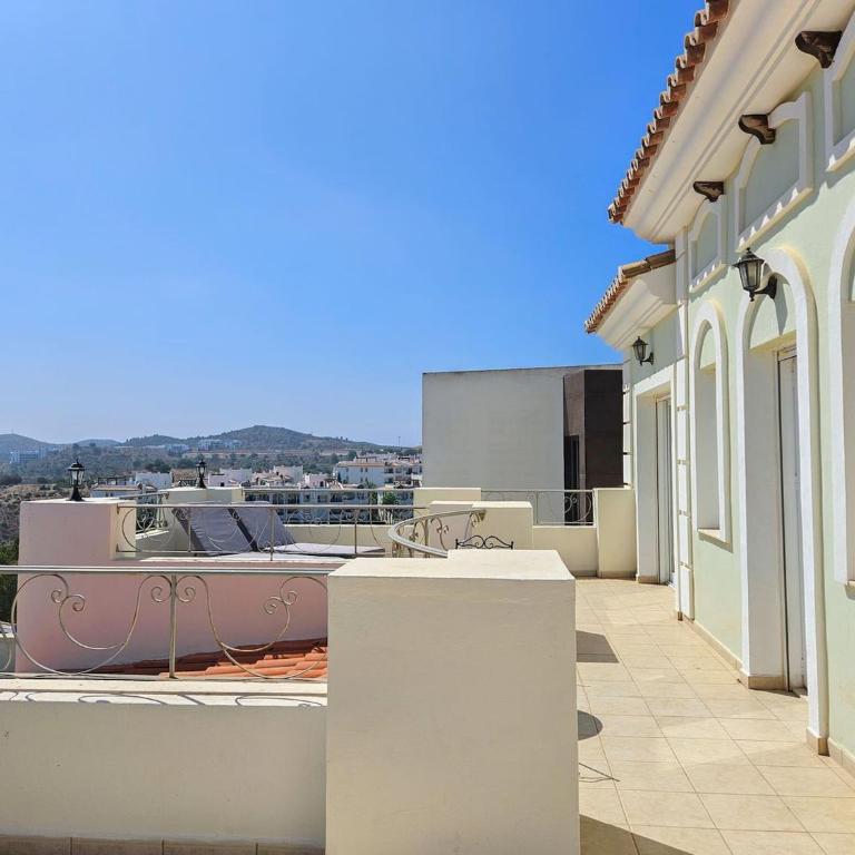 5 bed villa with pool in Cerros de Aguila - Villa con piscina privada - 59