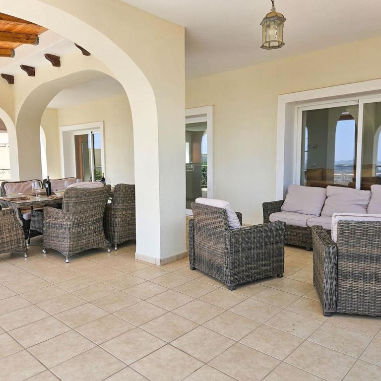 5 bed villa with pool in Cerros de Aguila - Villa con piscina privada - 58