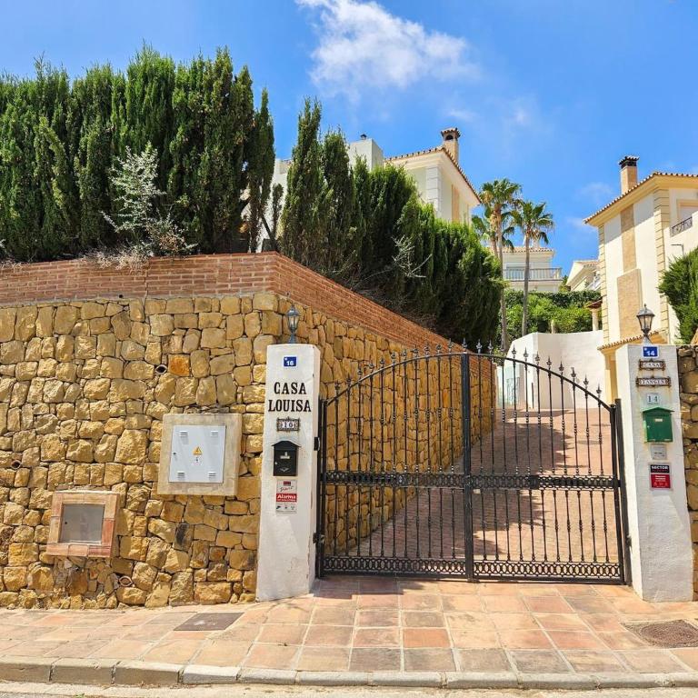 5 bed villa with pool in Cerros de Aguila - Villa con piscina privada - 63