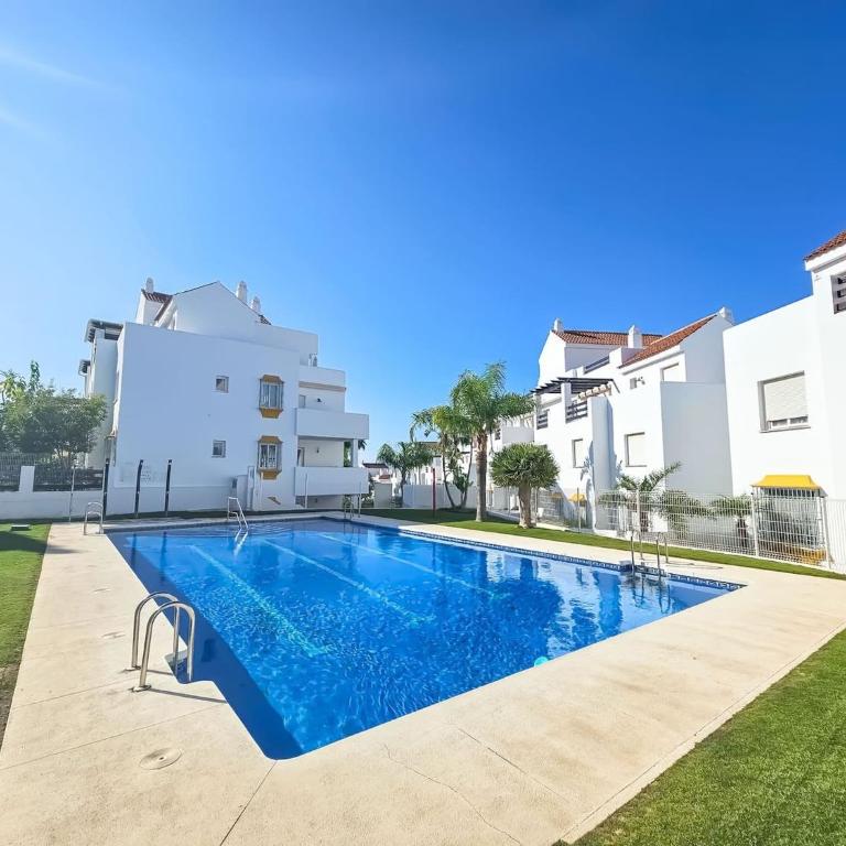 Apt with views over Valle Romano Golf Estepona - Apartamento de 2 dormitorios - 1