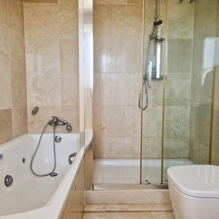 Villa with private pool near La Cala Golf Resort - Villa con piscina privada - 24