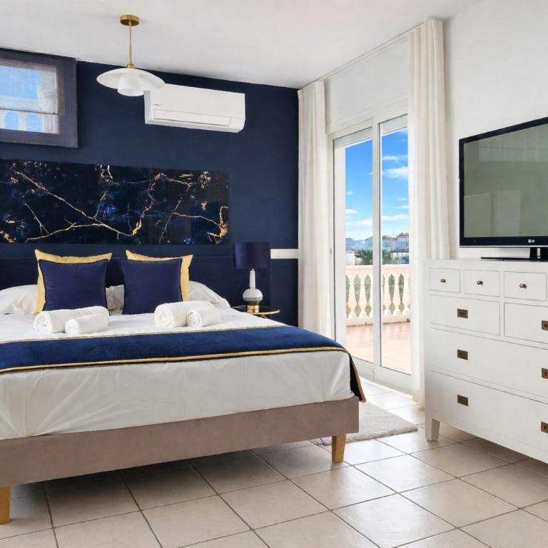 Villa with private pool near La Cala Golf Resort - Villa con piscina privada - 40