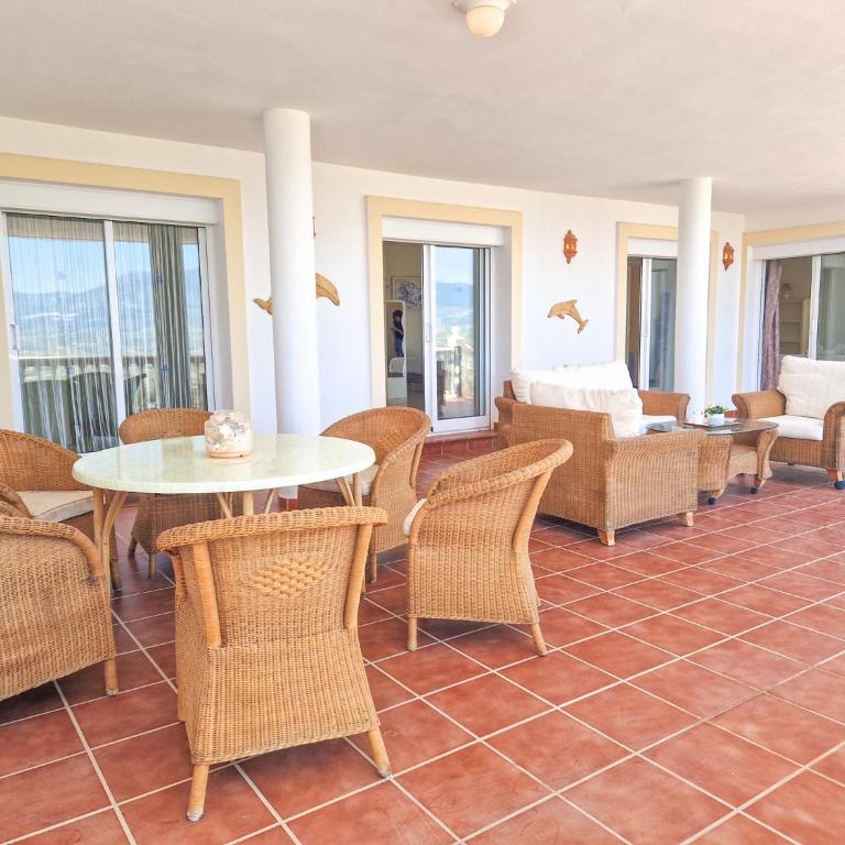 Villa with private pool near La Cala Golf Resort - Villa con piscina privada - 52