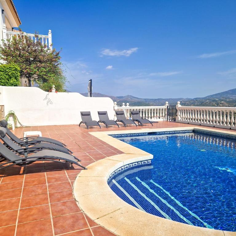 Villa with private pool near La Cala Golf Resort - Villa con piscina privada - 55