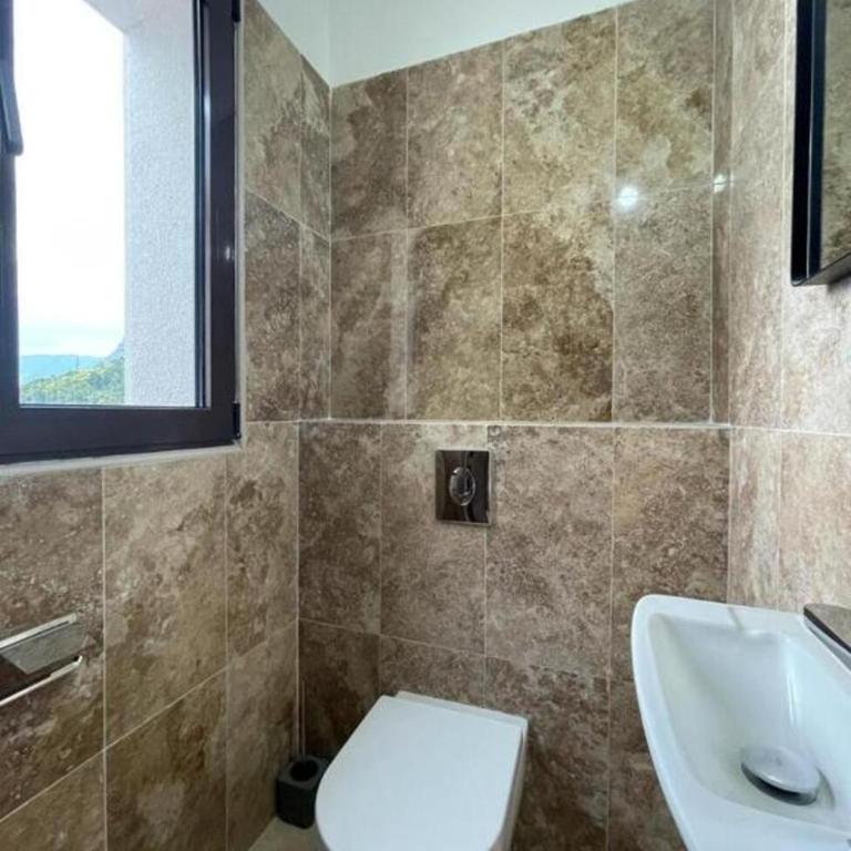 Family Vacation Villa Rezevici - Vila sa 3 Spavaće Sobe - 35