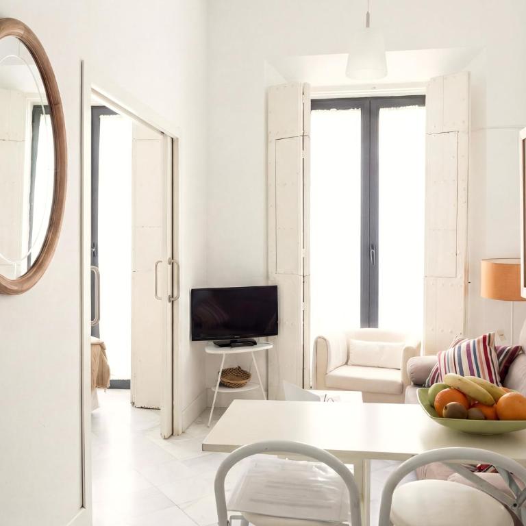 Sevilla Home Center - Apartamento de 1 dormitorio con balcón - 21