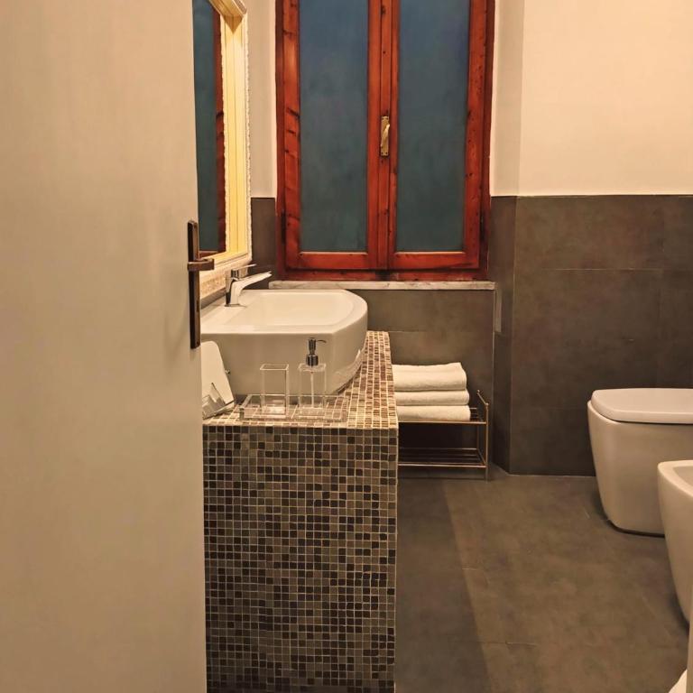 Civico 91 Apartment - Three-Bedroom Apartment with Balcony - 10