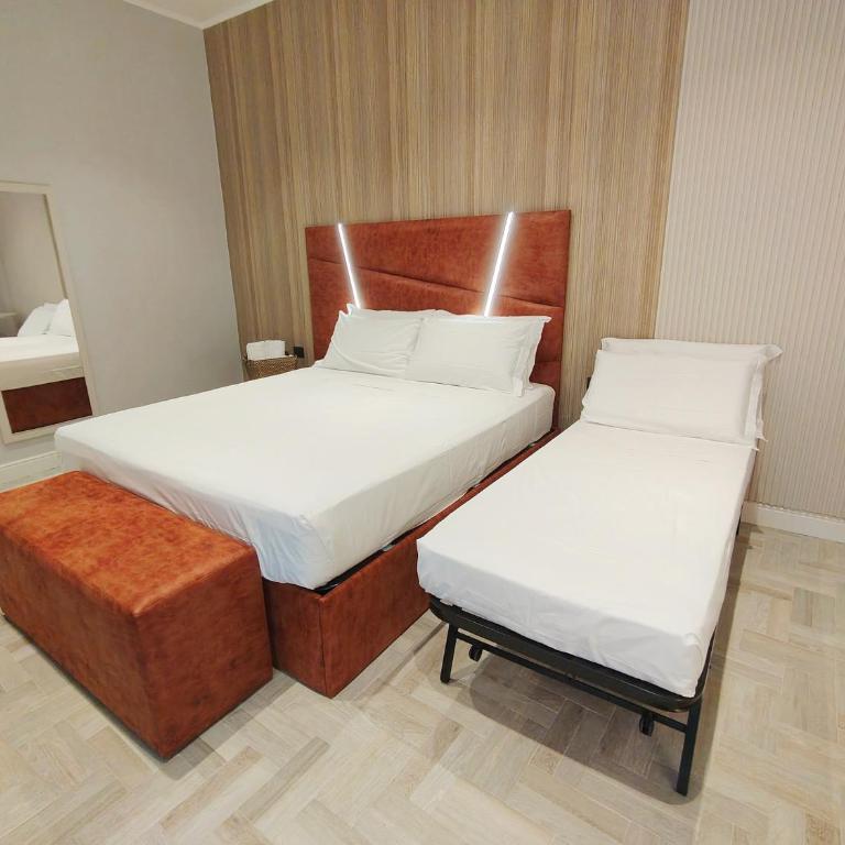 Crystal Domus - Ampia Camera Matrimoniale/Doppia con Letti Singoli - 2
