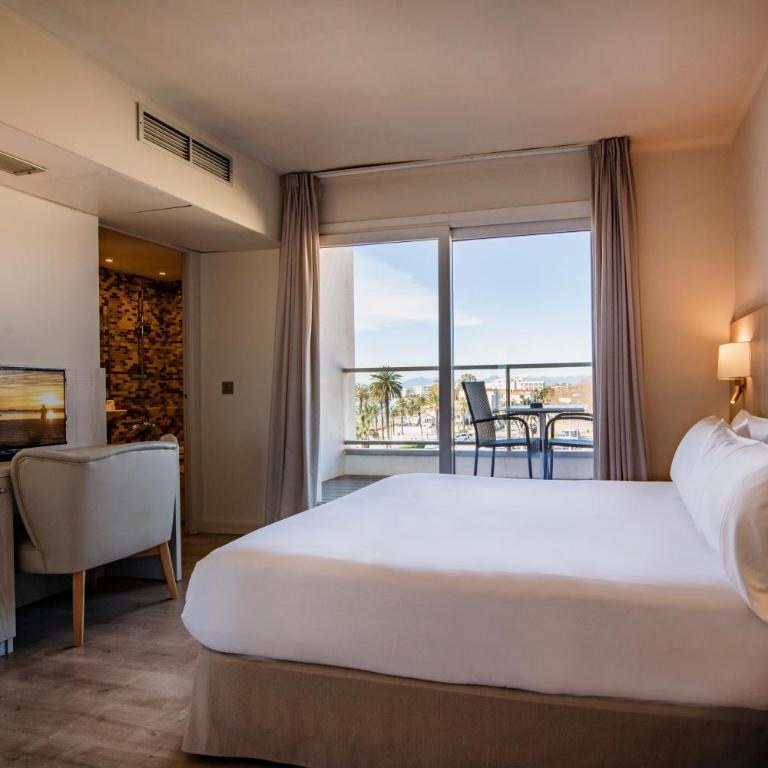Hotel Marina - Habitación Doble con vista parcial al mar - 1 o 2 camas - 6