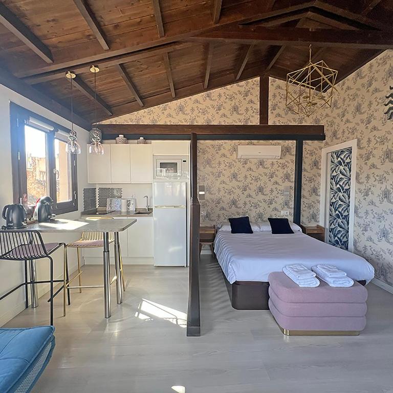 Estudio Real Suites 3000 - Studio with Terrace - 5