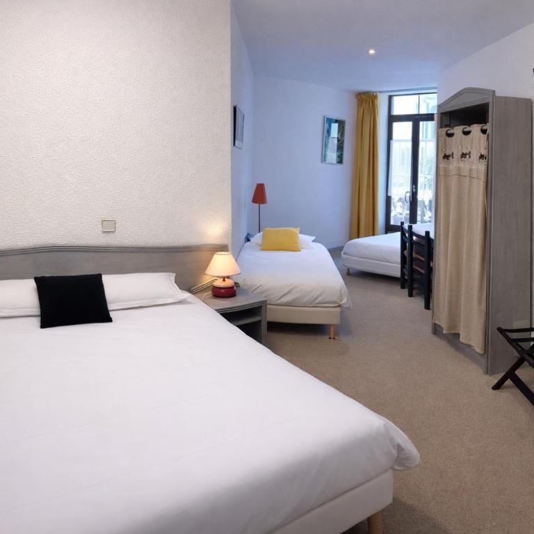 Logis Hôtel de Genève et Restaurant , Faverges-Seythenex - Chambre Quadruple Supérieure - 1